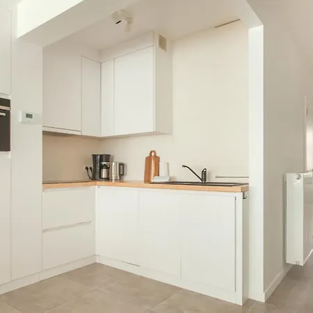 Bright And Cozy In Apartman