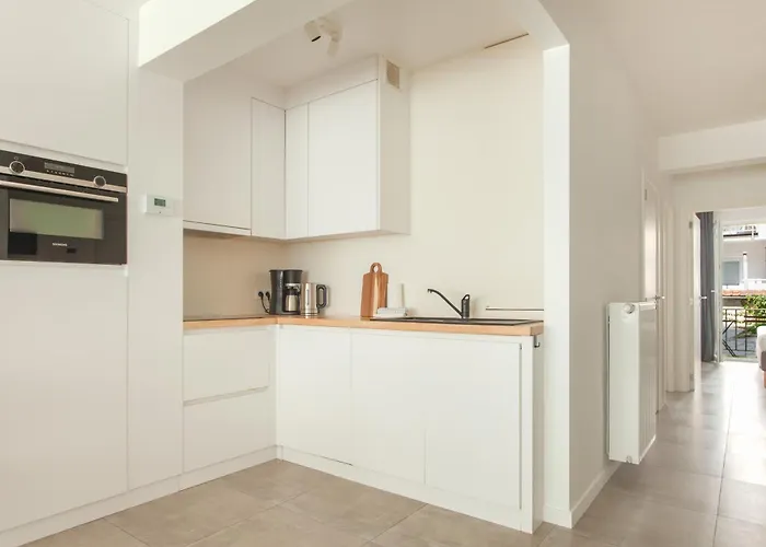 Bright And Cozy In 公寓