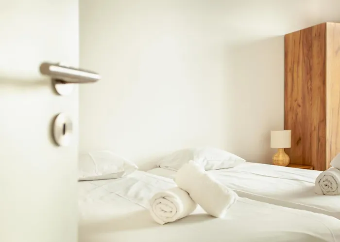 Bright And Cozy In 公寓 *