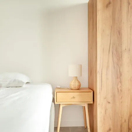 Bright And Cozy In Апартаменти *